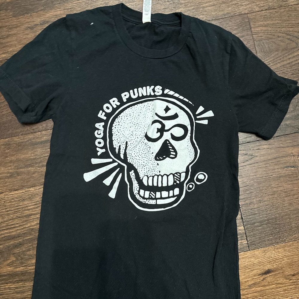 Yoga for Punks XS T-shirt Miguel Chen TBR